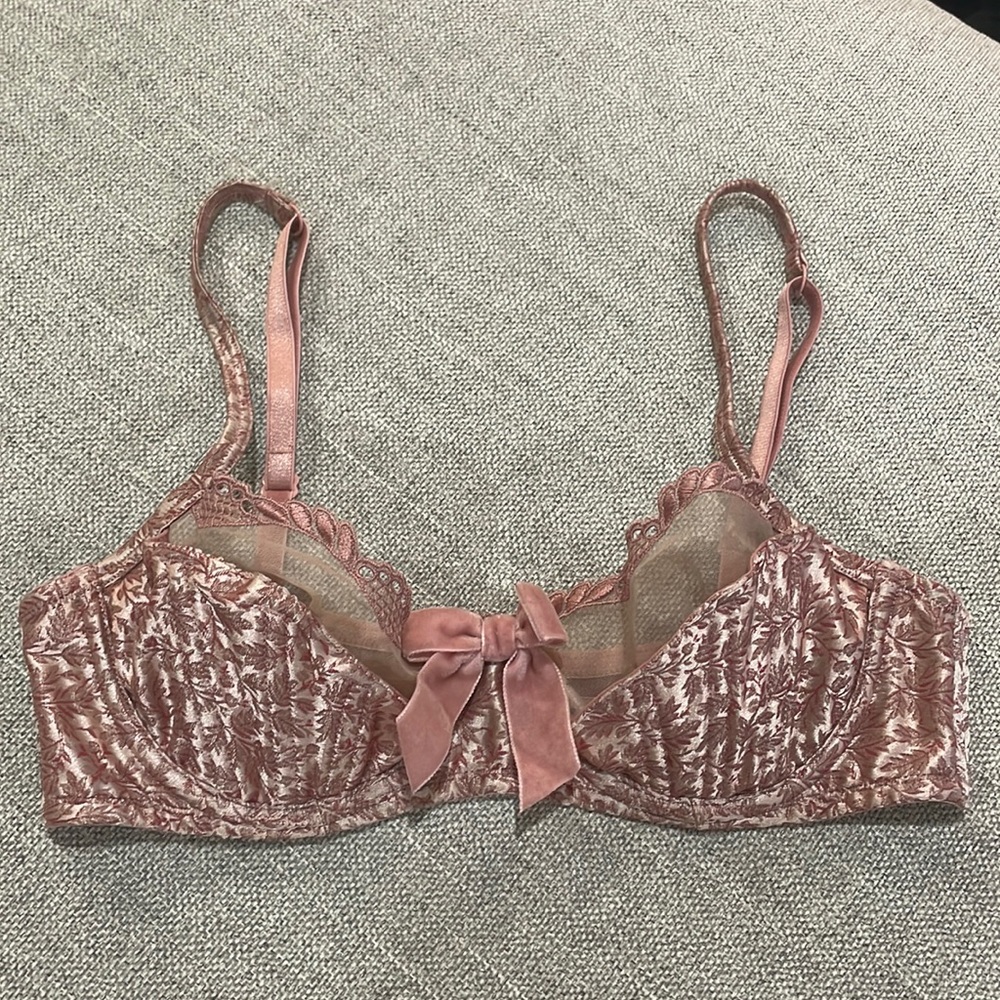Victorias Secret Demi bra 34B